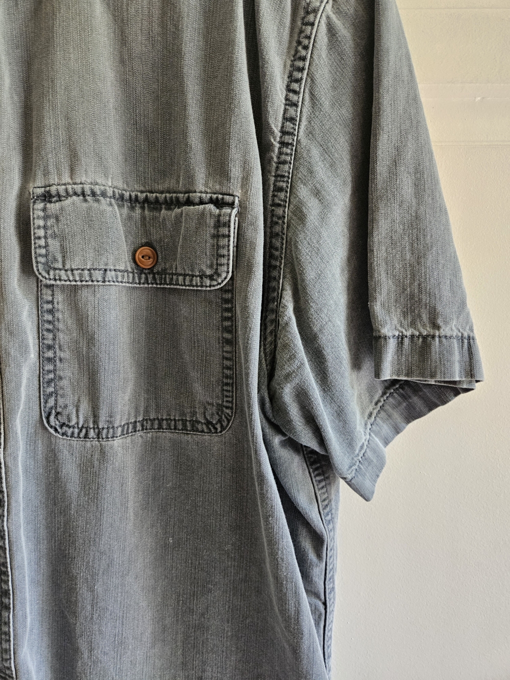 Mens Old Navy Short Sleeve Button Down Shirt Faded Gray L